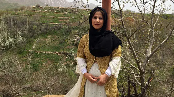 فرشته‌ 37 ساله زندگی زنان روستایی در کرمانشاه را تغییر داد + عکس