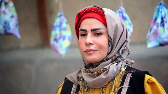 فیلم / دلخوری تلخ ساقی زینتی  خدمتکار بدجنس  سریال پس از باران / 32 ساله بازیگرم اما .... + عکس زیبایی خودش و جذابیت دخترش 