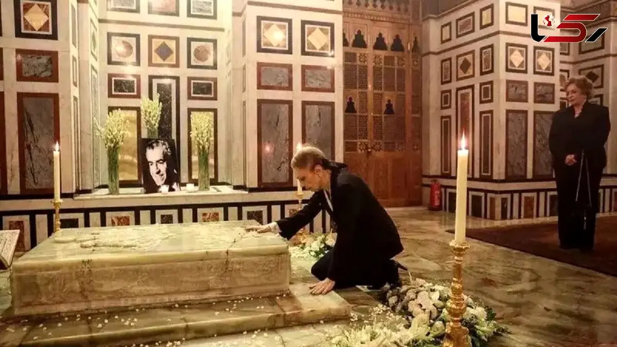 سفر در زمان/  فرح با حرکت های اغراق کننده سرمزار محمدرضا پهلوی