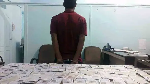 پرونده سیاه دلال دلار بازار آبادان لو رفت + عکس