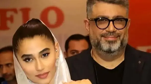 فیلم خوانندگی محشر و بهشتی رضا رشیدپور با ترانه‌ ابی / به تو نامه می نویسم ای عزیز رفته .../ هلن دخترش باشیطونی منتشر کرد ...