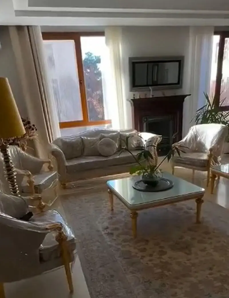 مرجانه گلچین