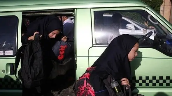 نرخ‌های سرسام‌آور سرویس مدارس / مسئولان سرویس مدارس به نرخ‌های اعلام شده در سامانه اهمیت نمی‌دهند