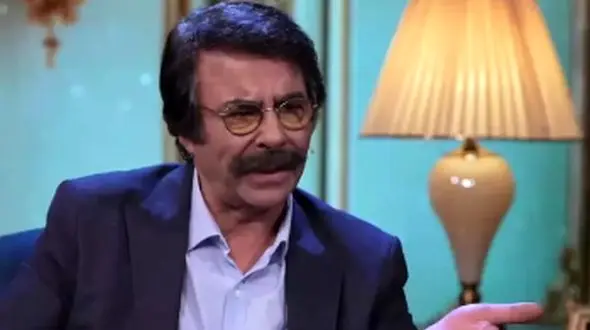 علیرضا افتخاری: از احمدی‌نژاد خیلی ناراحتم!