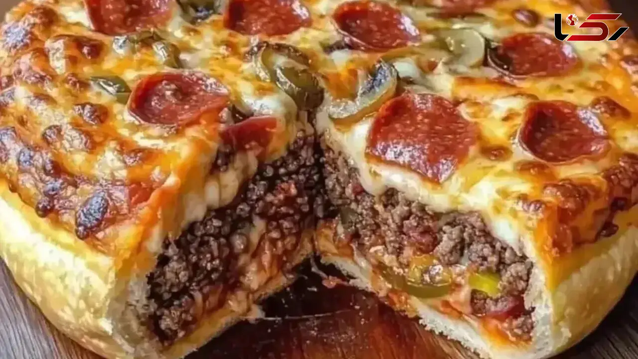 طرز تهیه پیتزای دیپ‌ دیش گوشت و پپرونی 