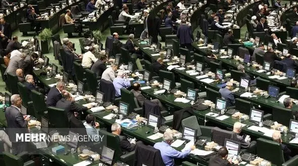 جلسه بررسی صلاحیت وزیر پیشنهادی دفاع ۲۶ مهر برگزار می شود