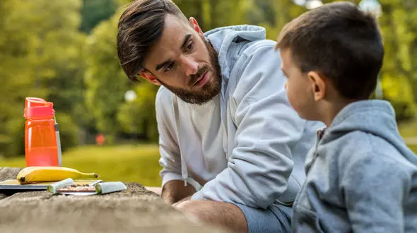 ۱۰ نکته‌ای که هرگز نباید به فرزند خود بگویید