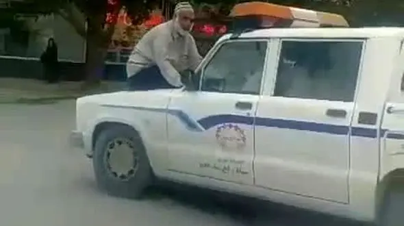 برخورد دردناک ماموران سد معبر شیروان با پیرمرد دستفروش+فیلم