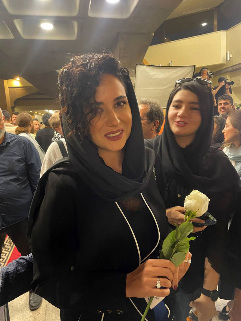 پریناز ایزدیار