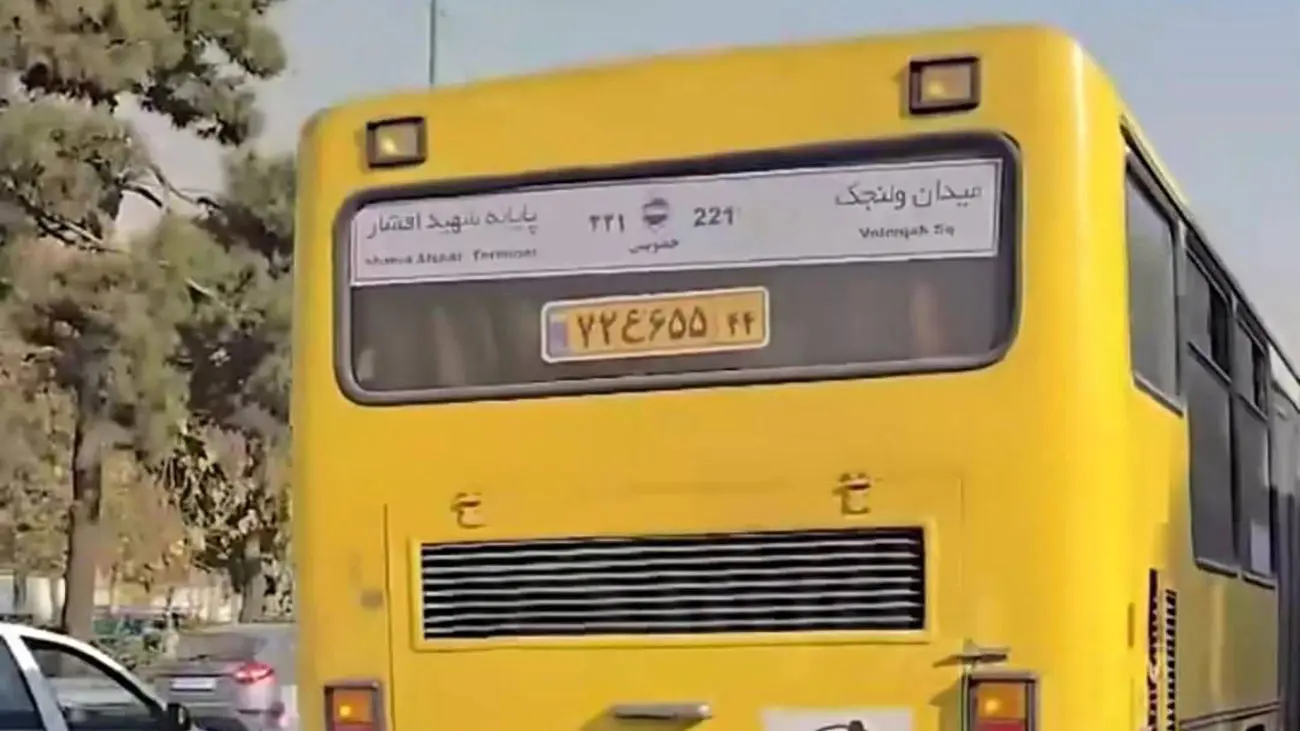 ماجرای فیلم وایرال شده درگیری یک زن با راننده اتوبوس شخصی شهری چه بود؟ / رسیدگی آغاز شد