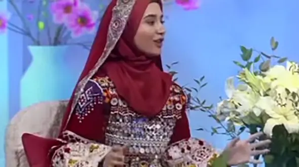 فیلم / رونمایی از اولین خانم مجری افغانستانی در صدا و سیمای ایران ! / مصاحبه با سیما تیرانداز در برنامه زنده !