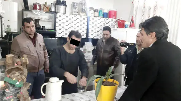 اعتراف هولناک رفیق خائن / محسن هنگام خواب سراغ زن جوانم رفت ! + عکس