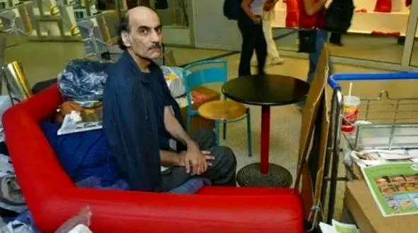 مهران کریمی ناصری را می شناسید؟ / او بعد از 18 سال زندگی در فرودگاه پاریس درگذشت + عکس