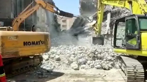 رسیدگی به شکایت ساختمان متروپل خارج از نوبت / دادستانن آبادان خبر داد