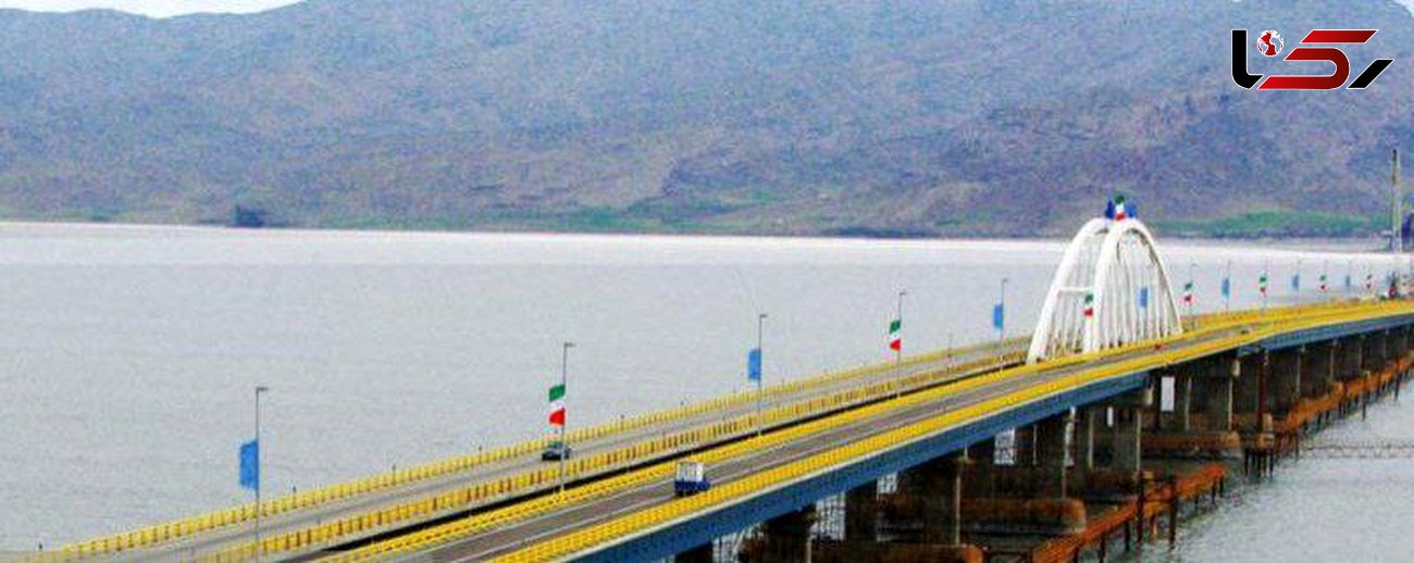 پل میان‌گذر دریاچه ارومیه استحکام ندارد