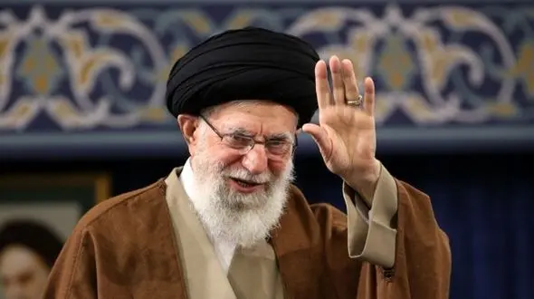 فیلم / 4 سال زندگی کردن رهبری انقلاب در یک کانکس /  مراسم بله برون فرزند بزرگ رهبری در همین کانکس برگزار شد...