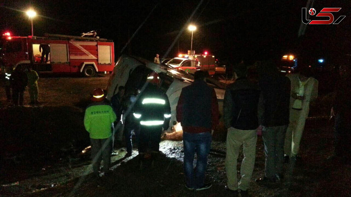 تصادف زنجیرهای ۱۵ خودرو در اتوبان فرودگاه اصفهان / 11 زن ومرد محبوس شده بودند