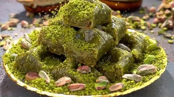 طرز تهیه شیرینی‌ های محبوب ترکی؛ از باقلوا تا حلقه تاتلیسی