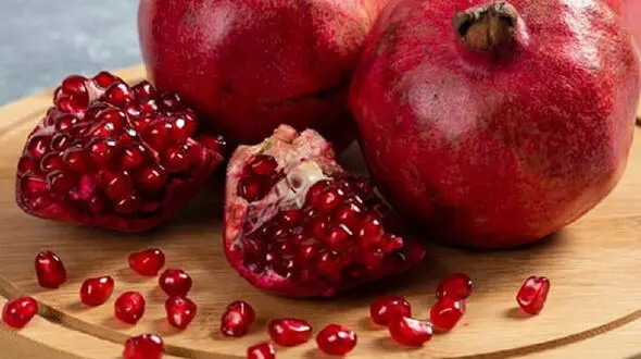 دستور طب سنتی برای مصرف انار؛ کلید طلایی سلامتی قلب و کبد