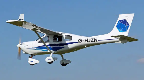 لحظه سقوط وحشتناک یک مرد 53 ساله با هواپیمای شخصی‌اش + فیلم