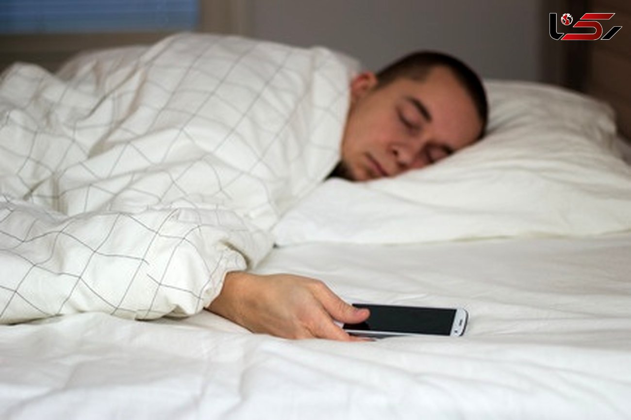 عوارض بیدار شدن با زنگ موبایل صبحگاهی