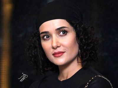 عکس/ رونمایی از خواهر زیبا و مادر جوان پریناز ایزدیار / شباهت را ببینید !