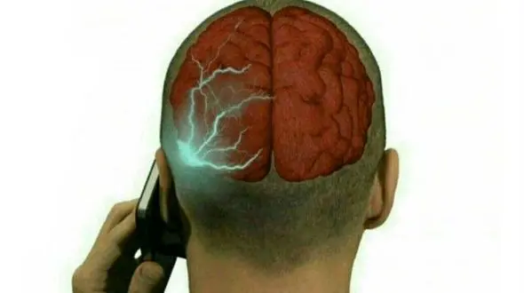 با گوش چپ موبایلت را جواب بده!