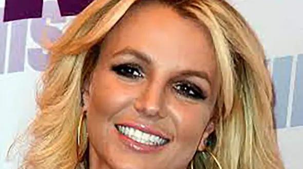 دردسر جدید برای سام اصغری / رابطه خانوادگی خواننده زن مشکل ساز شد