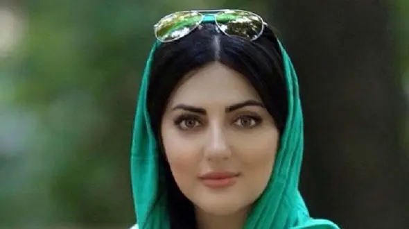 اولین عکس بی روسری هلیا امامی + اولین عکس مادرش و شباهت زیاد به خانم بازیگر !