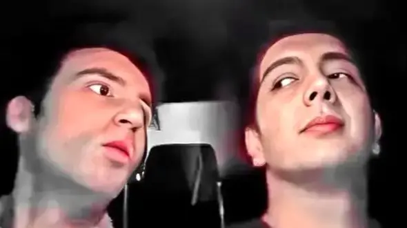 فیلم آوازخوانی فرزاد فرزین در تاکسی/ میگن جلو فرزاد فرزین لایو نخونین همینه جوری خوند پسره بیخیال خوندن شد