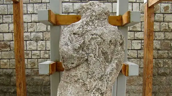 ثبت ملی پیکره خسرو پرویز و 4 اثر تاریخی دیگر در کرمانشاه + عکس