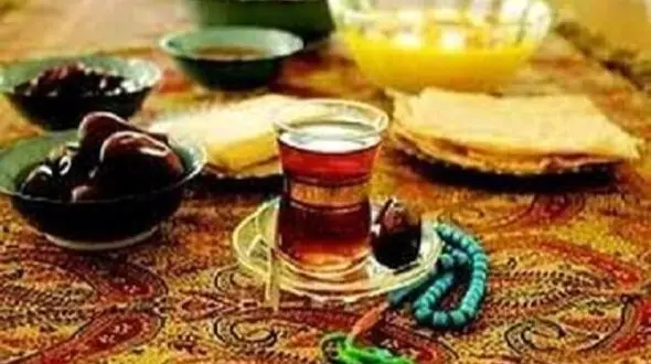راه های جلوگیری از کم آبی و اضافه وزن در ماه رمضان