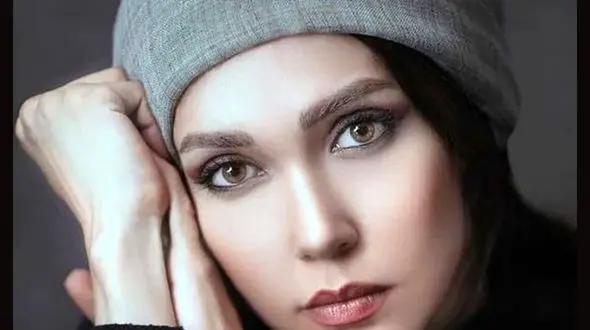 فیلم / شهرزاد کمالزاده: کسانیکه توهین و قضاوتم کردن را نمی بخشم ../ کربلا رفتم مثل همه .. چندماه قبل فوت پدرم گفتم باباجان نذز کن خوب شدی باهم بریم کربلا عجل فرصت نداد و...