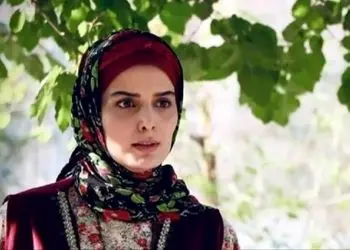 فیلم  حال و روز آشفته غزاله اکرمی، بازیگر نقش سوجان / از ریزش موها و مژه هایش تا سرم روی تخت بیمارستان /  بعضی دردها آدم را لال می کنند!