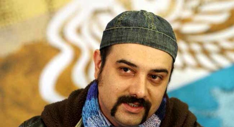 خوانندگی برزو ارجمند با ترانه ای از خسرو شکیبایی در «خندوانه»
