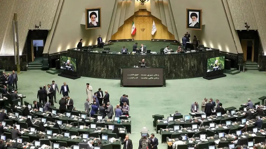 نمایندگان در موافقت و مخالفت با بودجه 1405 چه گفتند؟