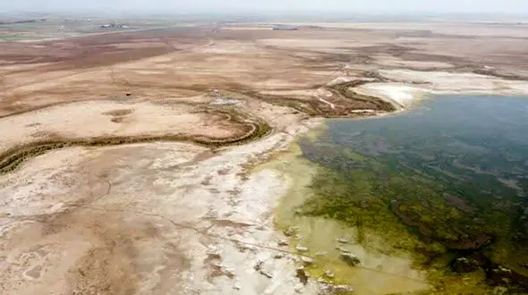 ۴۳ درصد تالاب‌های کشور بر اثر بی توجهی‌های زیست‌محیطی به کانون گرد و غبار تبدیل شده‌اند/ تالاب‌ها قربانی سوءمدیریت آبی