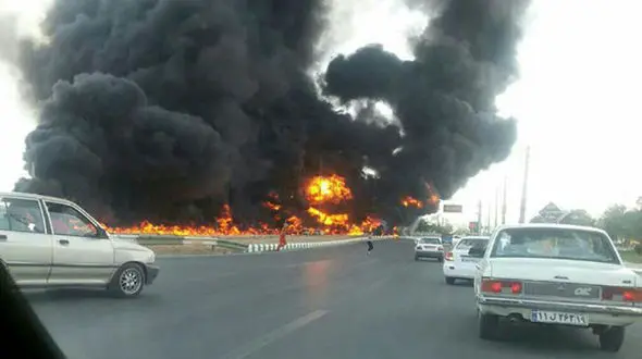 سوختن 5 نفر براثر حادثه برای 3 خودروی حامل سوخت قاچاق در زاهدان