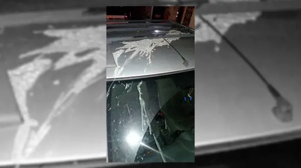 اسید پاشی روی خودروهای پارک شده میهمانان افطاری در میرداماد تبریز + عکس