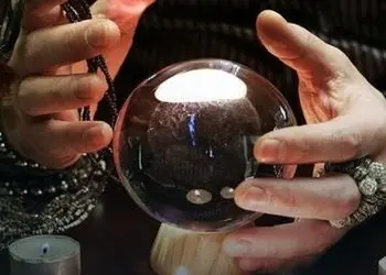 رمال‌ها مشاور خرید طلا شده اند/ سه شنبه روز خوبی برای این کار نیست ! متولدین آبان فعلا طلا نخرند!