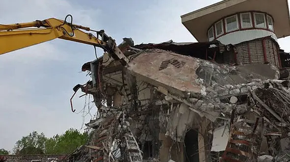 تخریب ویلاهای غیرمجاز در «زیارت» گرگان