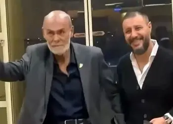 آواز معروفا؛ رقص جنجال بر انگیز جمشید هاشم پور  و جواد عزتی نخورن زمین