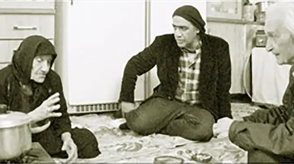  زنده به گور کردن زندانیان سیاسی در دریاچه قم / آنها را از هواپیما پایین می انداختند!