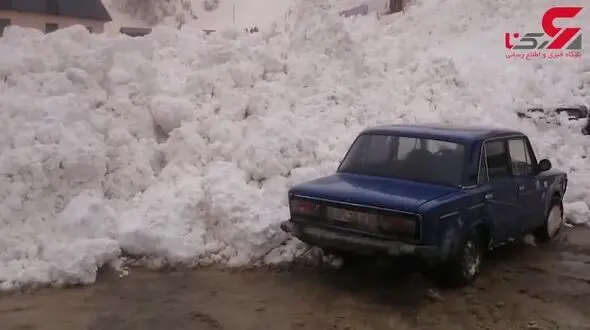فیلم لحظه مدفون شدن خودروها زیر بهمن هولناک