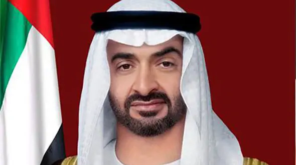 ولیعهد امارات چرا خدمتکار رستوران بود! +عکس