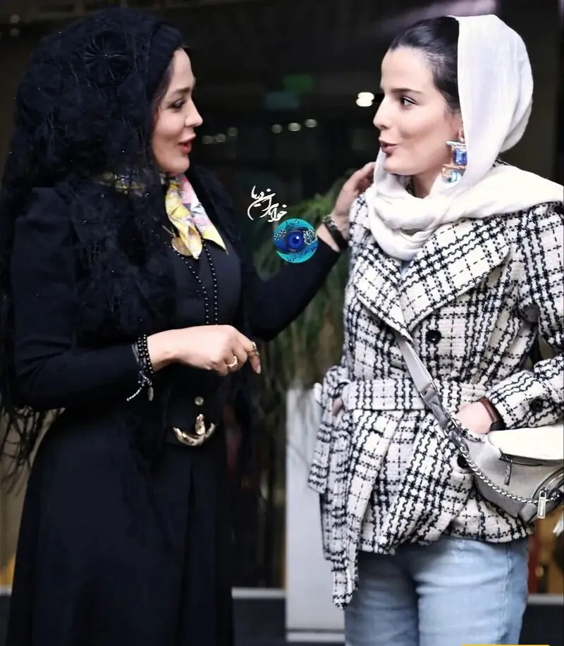 غزاله اکرمی و زهرا جهرمی