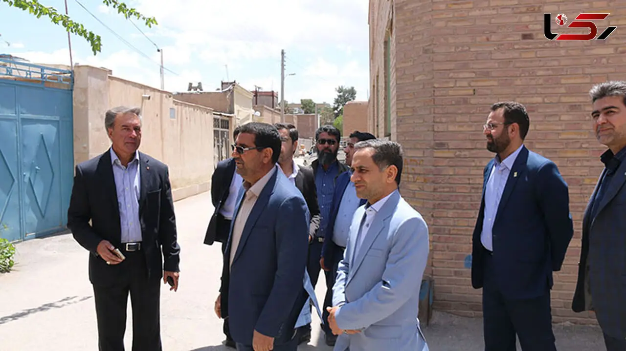 تشکیل تیم ویژه ماموران پلیس برای دستگیری سارقان مسلح طلافروشی کرمان 