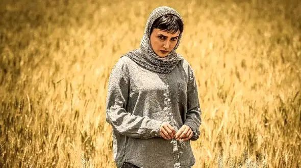 رونمایی آوا سریال شغال از مادر فوق جوانش / چه قدر شباهت بین این مادر دختر هست!