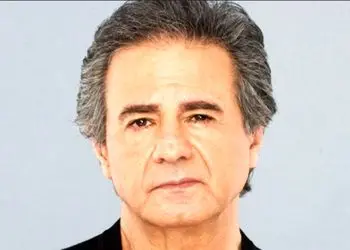 فیلم تلخ از عارف خواننده ای که درگذشت / زن جوانم عسل خانم با محمد خردادیان  سرم کلاه گذاشتند 