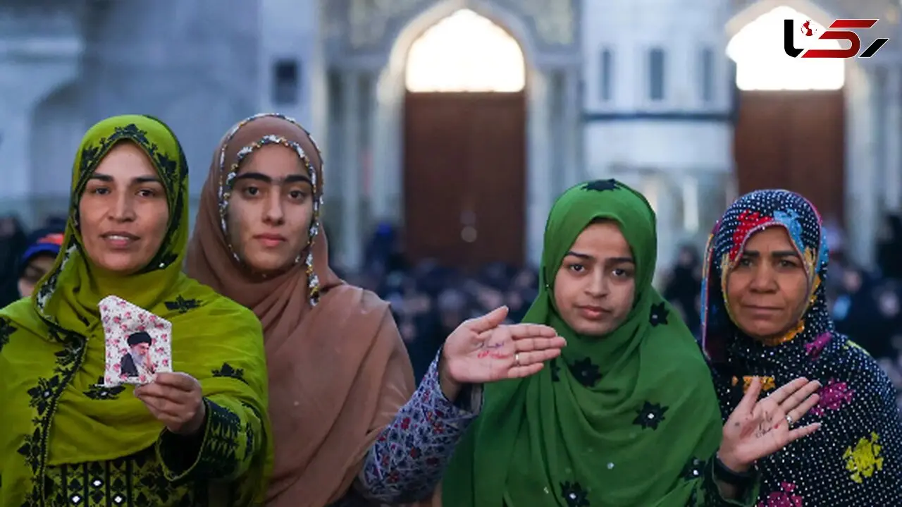 تصاویر جالب از متن و حاشیه سخنرانی رهبر انقلاب در سالگرد ارتحال امام خمینی (ره)